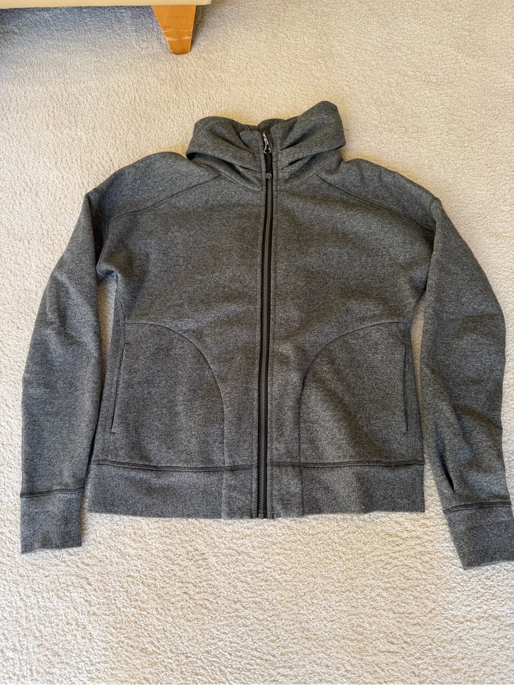 Womens Lululemon Grey high neck sweat shirt (no hood)